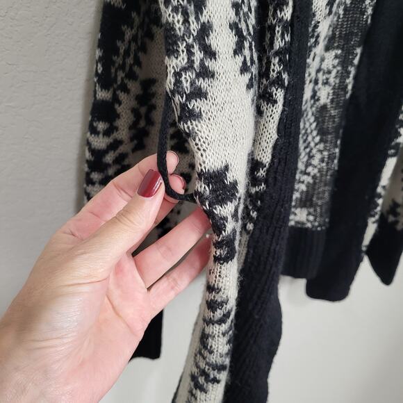 Jolt Cardigan Sweater Womens Small Black Geometric Fall Winter, Casual Boho - Picture 5 of 11
